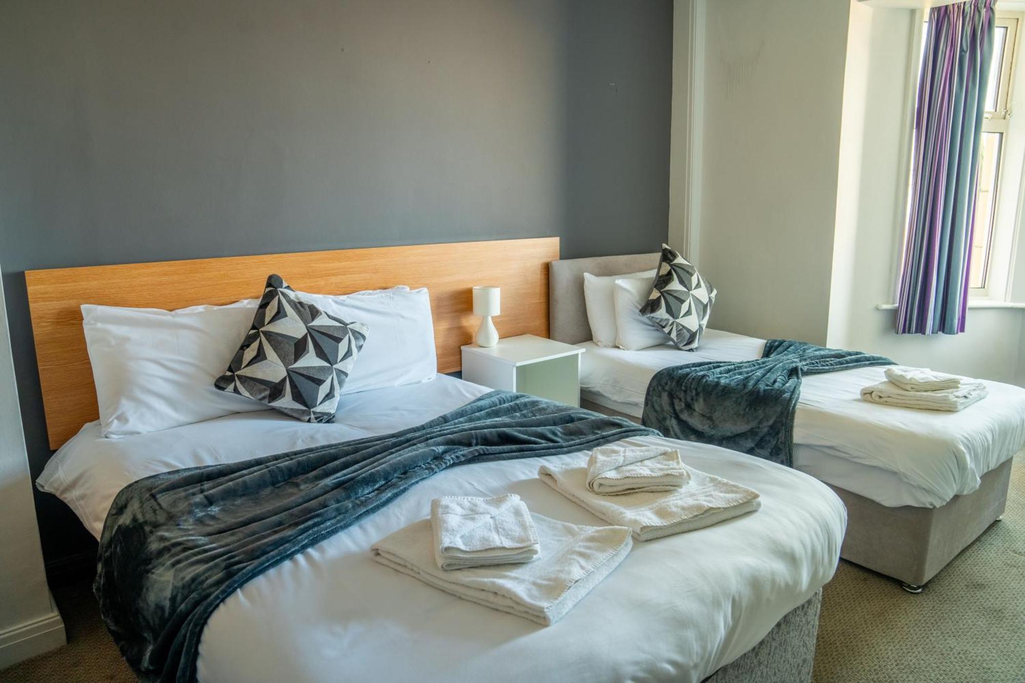 The Strathmore Hotel 莫克姆 外观 照片
